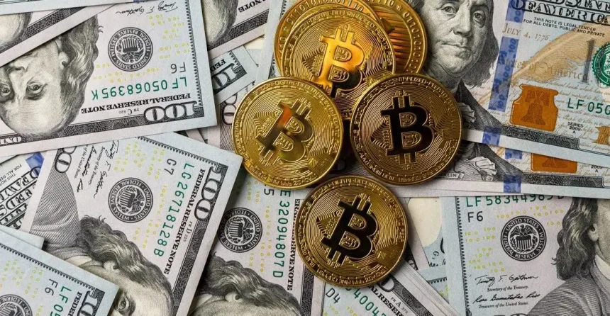 How will the US having a reserve in bitcoin strengthen the dollar?