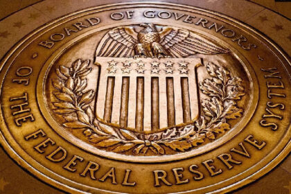 Two Senior Federal Reserve Officials Make Hot Statements About Bitcoin and Interest Rate Cuts