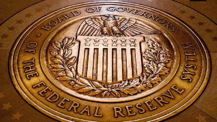 Two Senior Federal Reserve Officials Make Hot Statements About Bitcoin and Interest Rate Cuts