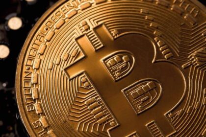 Bitcoin Grapples with $100K as Rally on Trump's Crypto-Positive Comment Fizzles