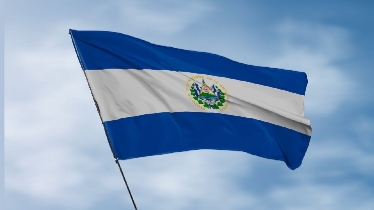 El Salvador’s Bitcoin Push Persists, Undeterred by IMF Deal