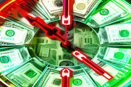 Billionaire Warren Buffett Issues US Dollar Warning, Says Reckless ‘Fiscal Folly’ Is Now Standard Practice