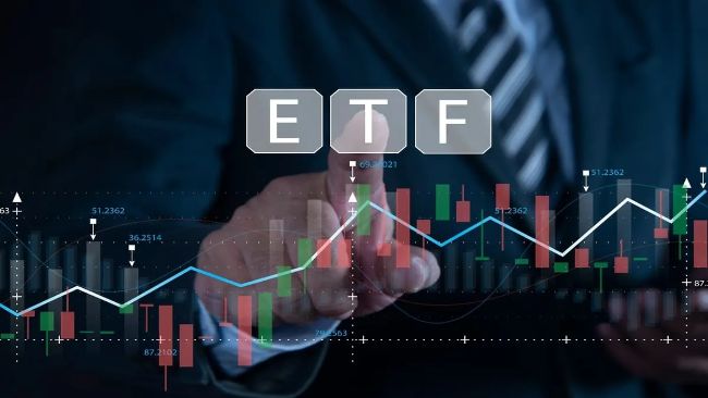 Solana, XRP, and Cardano ETF Applications Gain Traction: Will SEC Approve?