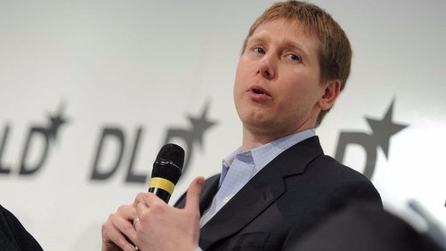 Decentralized AI Opportunity Is 'Bigger than Bitcoin,' Says DCG's Barry Silbert
