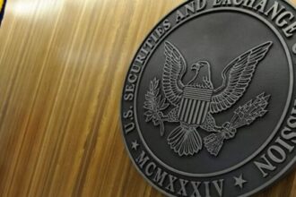 El giro en la política de la SEC se da por la llegada de la administración del presidente Donald Trump. Fuente: Archivo.