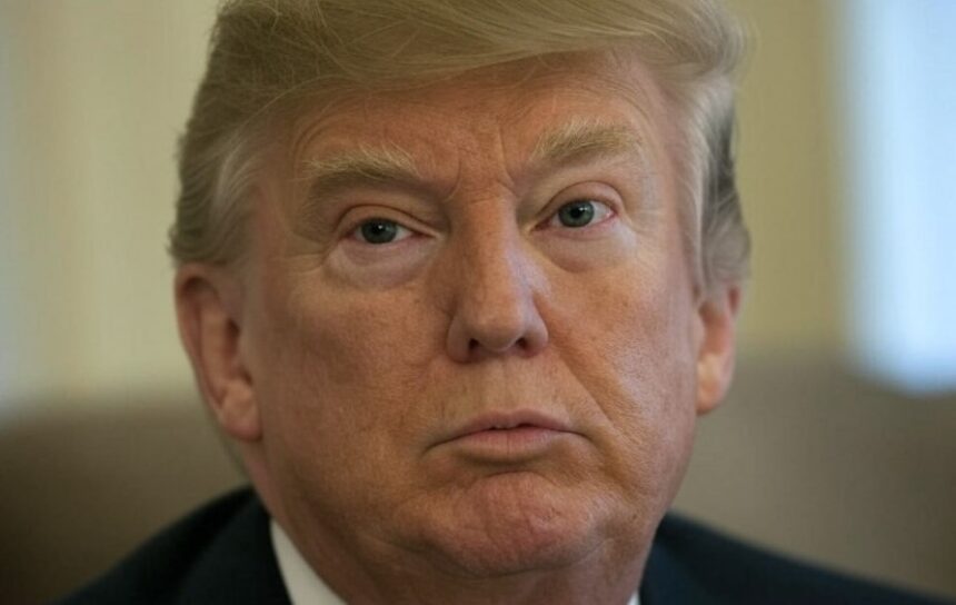 Trump announces 25% tariffs against Europe and Bitcoin falls to USD 83,000