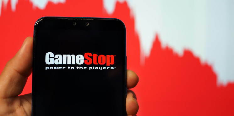 GameStop Wants Bitcoin, Miners Face Shrinkage, Robinhood Gets a Time Out