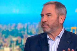 Garlinghouse celebrates for the case