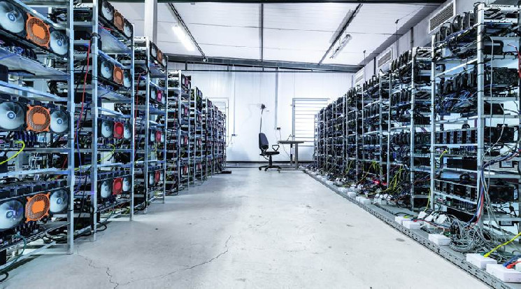 Bitcoin Miner from Wall Street HIVE Projects 317% BTC Production Capacity Growth