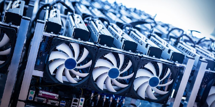 Bitcoin Miners Are Selling More BTC to Make Ends Meet: CryptoQuant