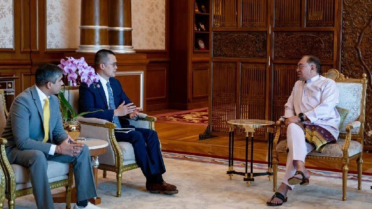 Malaysia Taps Binance Founder for Blockchain Finance Overhaul