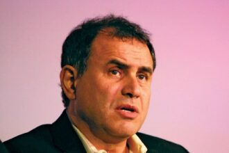 Economist Nouriel Roubini Assesses the US Economy, Interest Rate Cuts, and Tariffs – What to Expect?