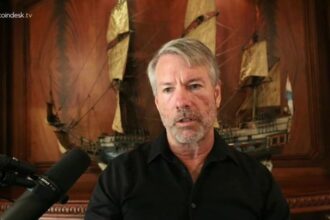 Strategy to Raise Nearly $1B With STRD Preferred Stock Offering to Accumulate BTC