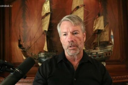 Strategy to Raise Nearly $1B With STRD Preferred Stock Offering to Accumulate BTC