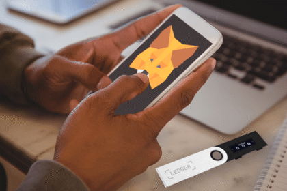 Metamask "hides" the seed phrase and brings a new way to create and open wallets