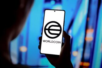 Worldcoin arrives at a company that is quoted in Nasdaq