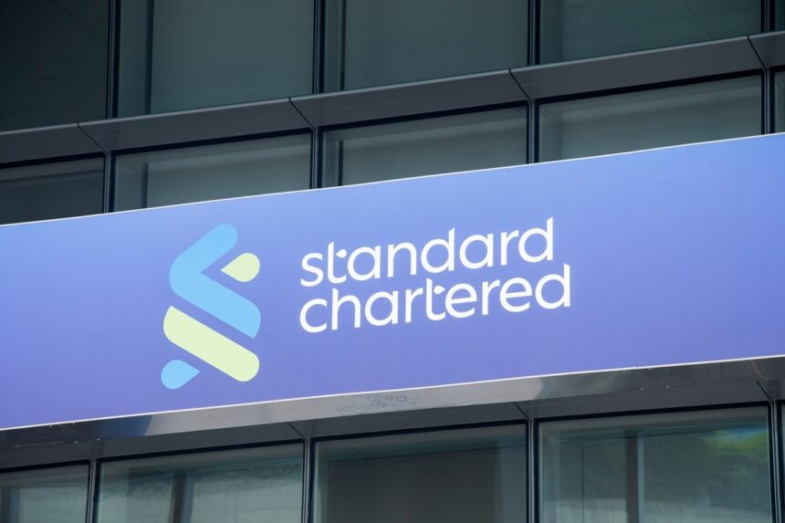 "Bitcoin may not fall below $100,000 again": Standard Chartered
