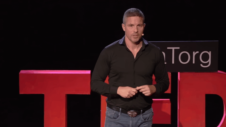 “The economy is not doing well, it is collapsing”: Henrik Zeberg