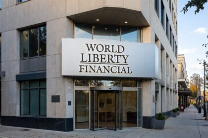 Trump's DeFi seeks to become a regulated bank