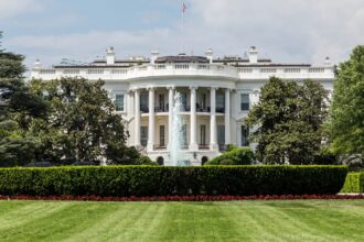 The White House would have given an ultimatum to resolve the stablecoin dilemma