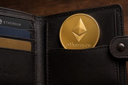 ETH falls to $1,600, but the number of wallets is close to reaching a milestone