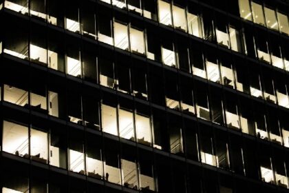 Aave Moves $142 Million in USDC to Unknown Whale as Market