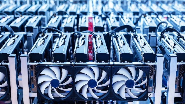 Bitcoin miners' move into AI is creating a new market for trading computing power