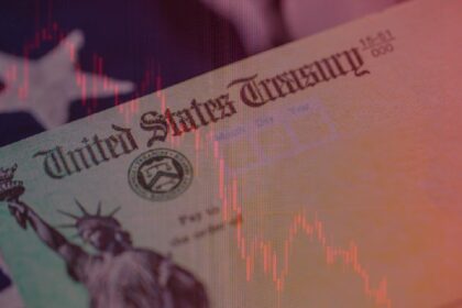 Treasury yields near 24-year high as Pimco warns of 6%